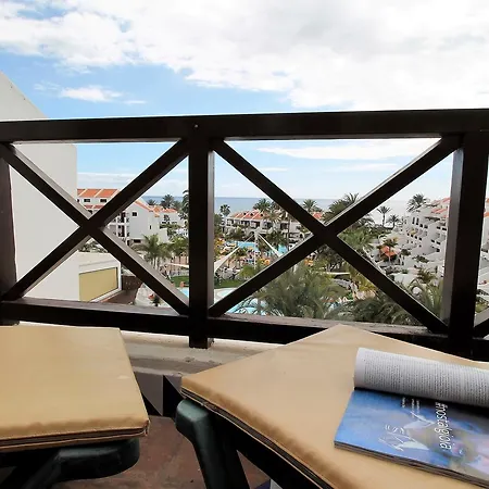 House Sun By Holiday World Apartman *